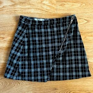 Plaid mini skirt
